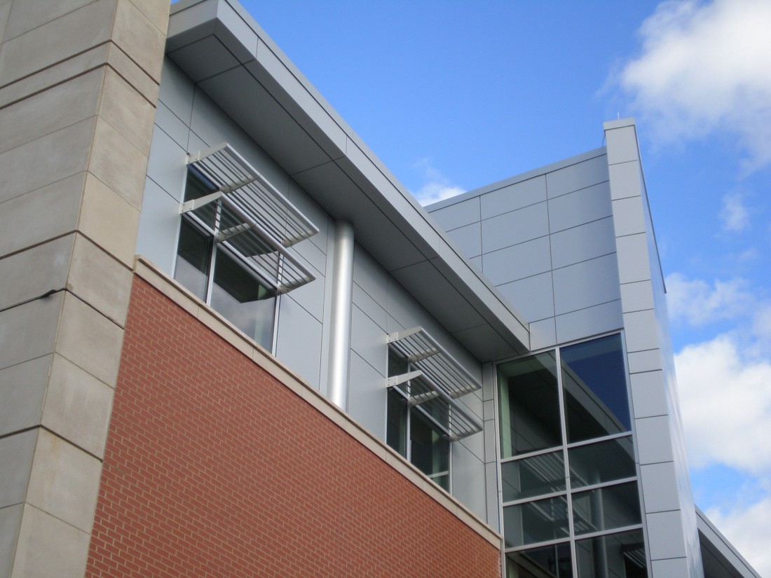 Kaplan Hall, SUNY Orange Newburgh Campus, JMZ Architects Planners, Worth Construction, CEI Materials, Metal Composite, Corrugated Panels, Louvers, Screens, R4000