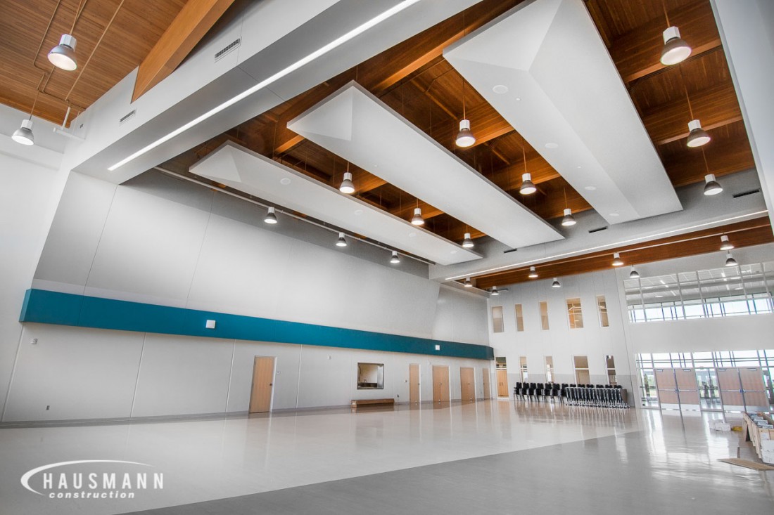 Marilyn Moore Middle School, Clark Enersen, Hausmann Construction, SGH Inc, Photography Hausmann Construction